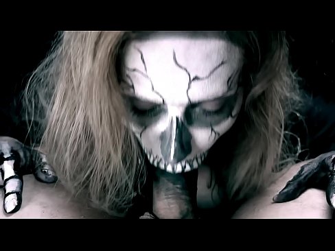 ❤️ Demon ti fi souse kòk chante ak bouch nwa li ak vale kom. ️❌  Sèks nan nou % ht.superpornpics.ru%
